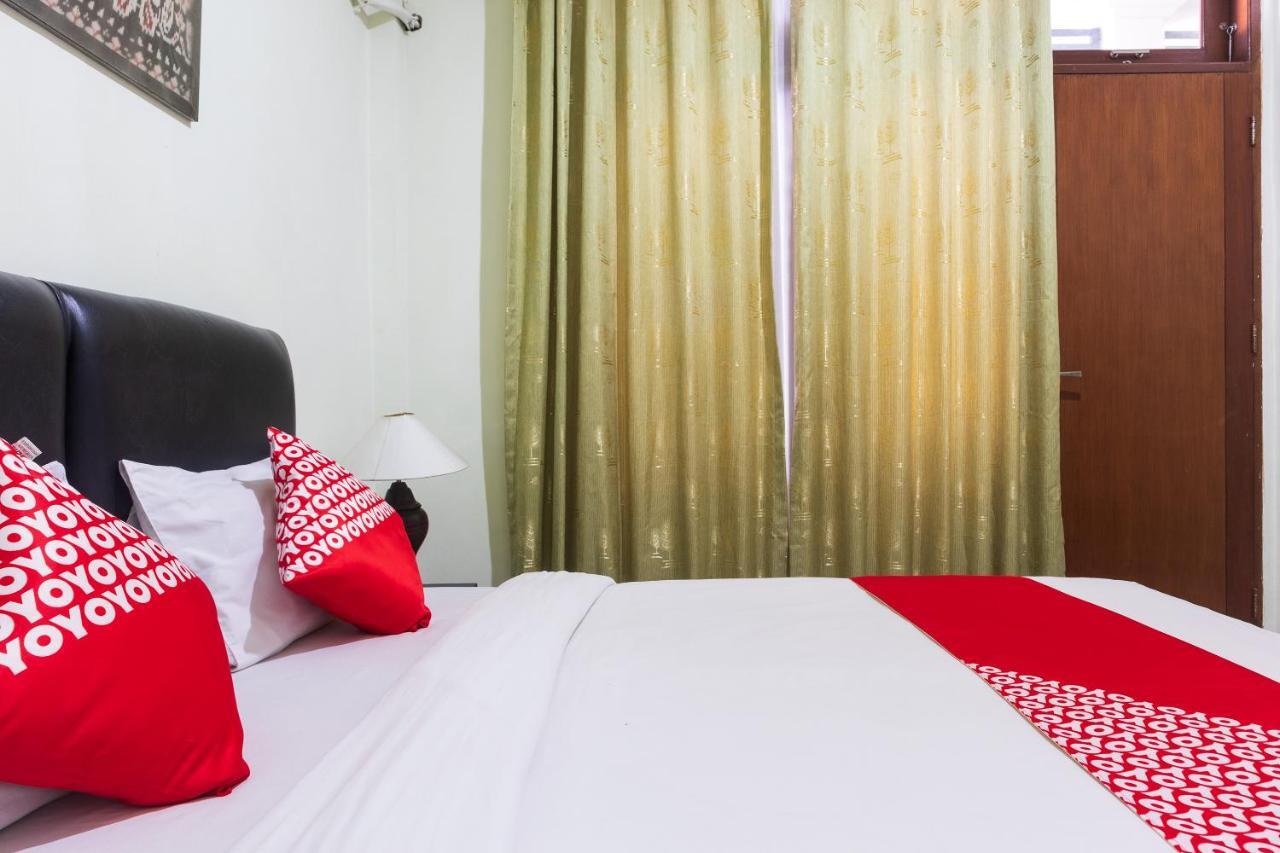 โอโย 1682 กรีเนีย โฮเต็ล Hotel กูปัง ภายนอก รูปภาพ